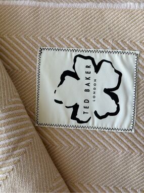 Ted Baker London Beige Chevron wrap/shawl
